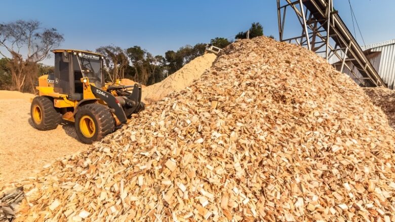 This start-up utilizes wood chips to make graphite for EV batteries