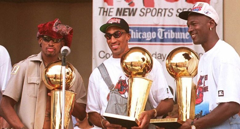 <aMichael Jordan, Scottie Pippen Headline Chicago Bulls' 1st Ring of Honor Class