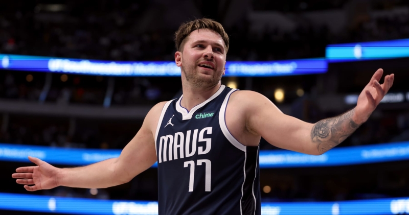 Luka Dončić Jokes He’s ‘Getting Old’ After Win vs. LeBron, Lakers: ‘Everything Hurts’