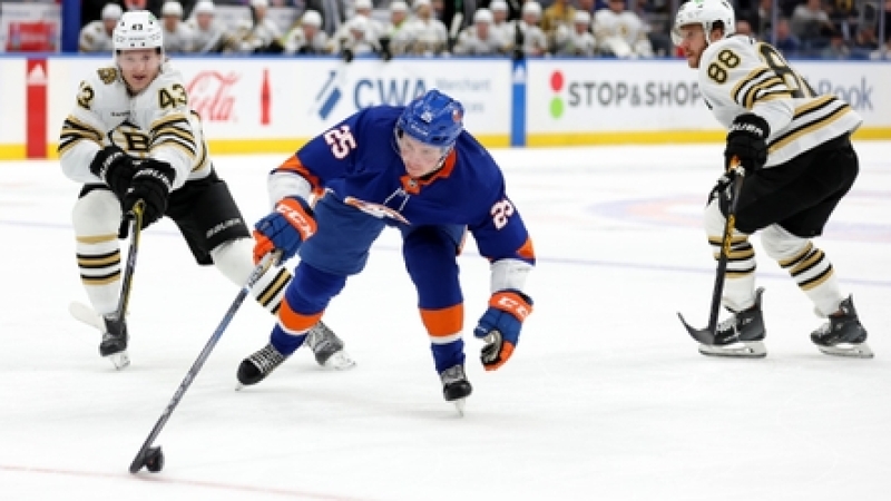 Islanders not able to hold late lead, fall to Bruins, 5-4, in shootout