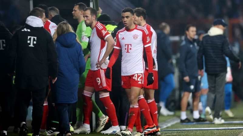 Fan demonstrations spill out as Bayern Munich falls once again