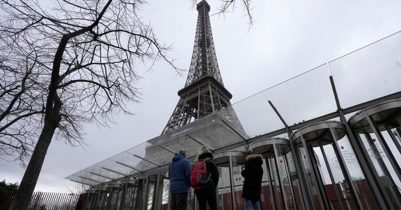 Eiffel Tower Shut Down By Striking Workers For Third Day