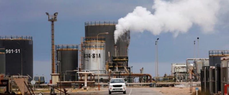 Armed Group Shuts Down Libya’s Zawiya Refinery