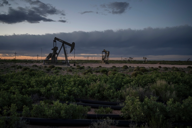 The Rising Cost of the Oil Industry’s Slow Death