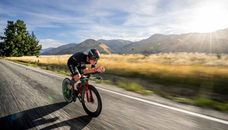 Kyle Smith and Els Visser share their ideas following Challenge Wanaka wins