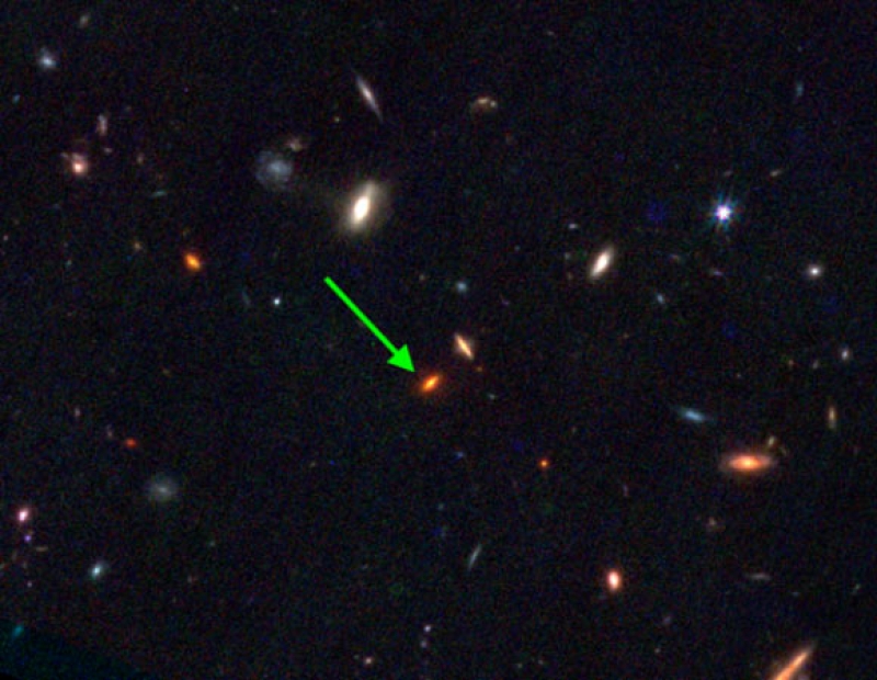 Webb Discovers Massive Quiescent Galaxy with Old Stellar Population in Early Universe