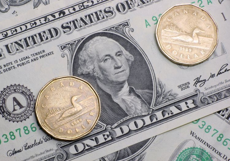 USD/CAD climbs up into ten-week high above 1.3600, however blended United States GDP caps gains