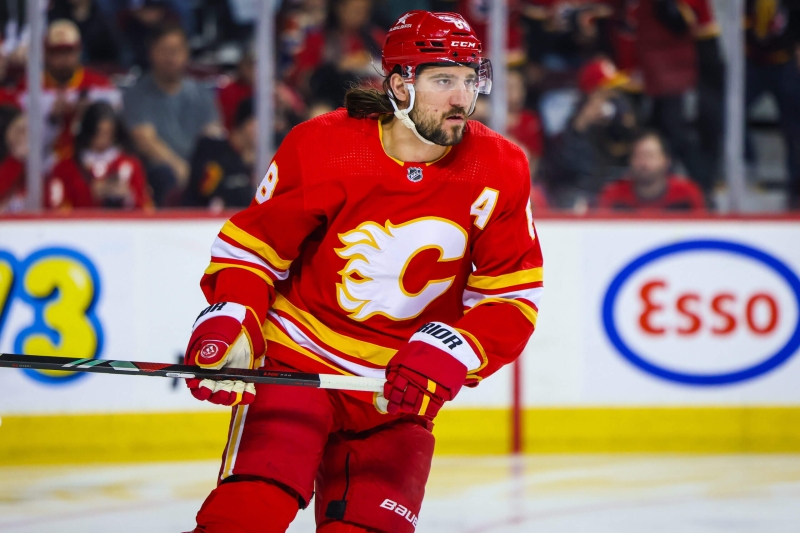 Flames trade Chris Tanev to Stars for Artem Grushnikov, 2024 second-round choice, 2026 conditional third-round choice