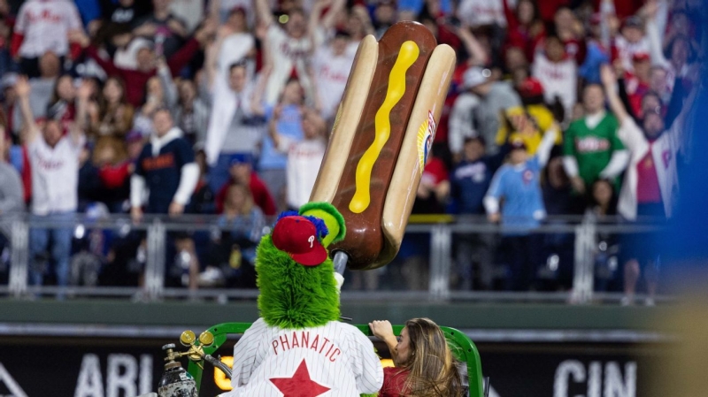 Phillies ditch Dollar Dog Night, point out fan habits