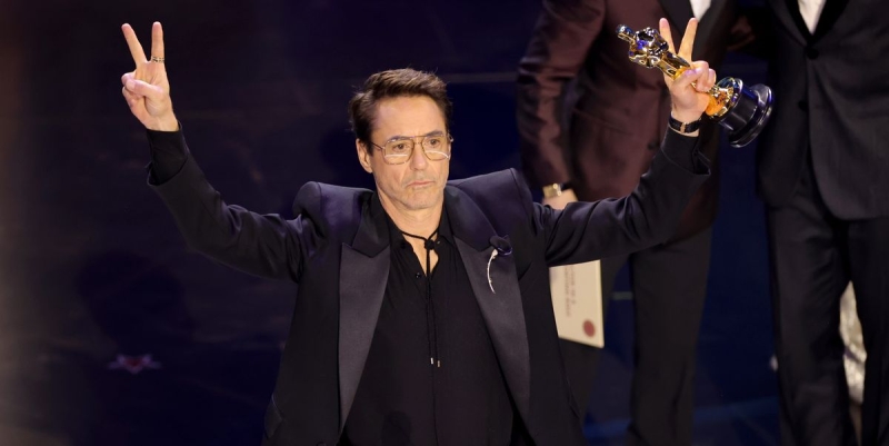 Robert Downey Jr. Finished His Awards-Season Sweep at the Oscars