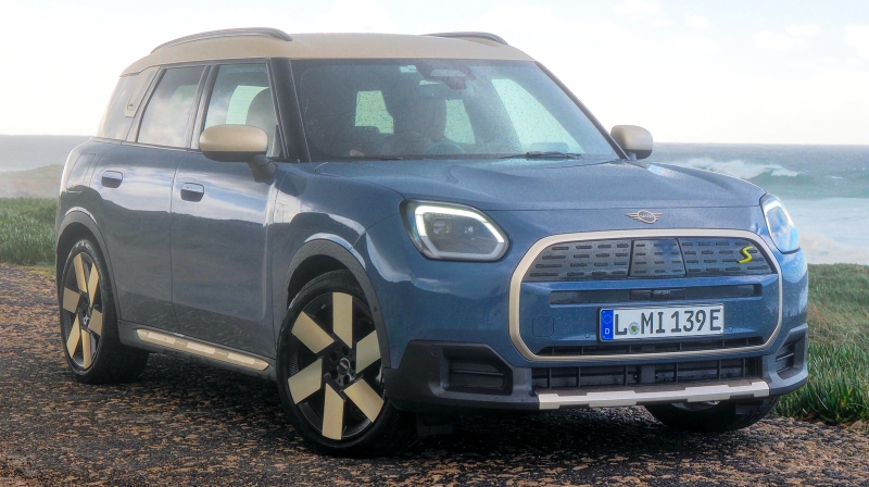 2025 MINI Countryman SE ALL4 First Drive: Bigger Crossover, Better Value