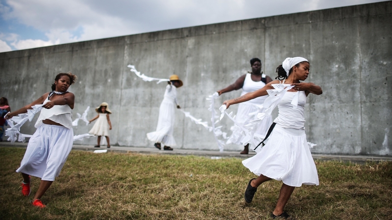 As environment modification fractures neighborhoods, folklorists assist sew them back together