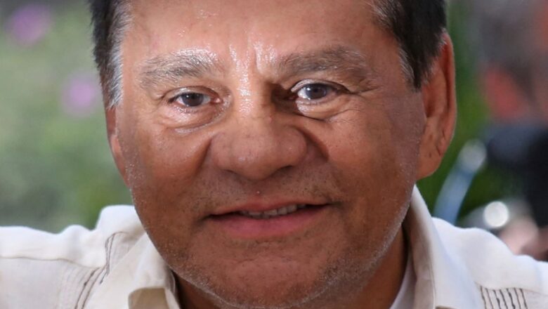 4-time boxing champ Roberto Duran going through treatment for heart issue