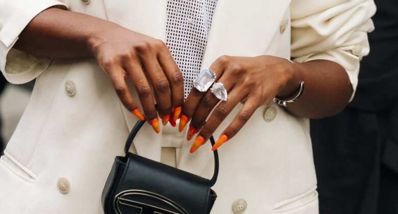 Aura Nails Are Back Just in Time for Festival Season