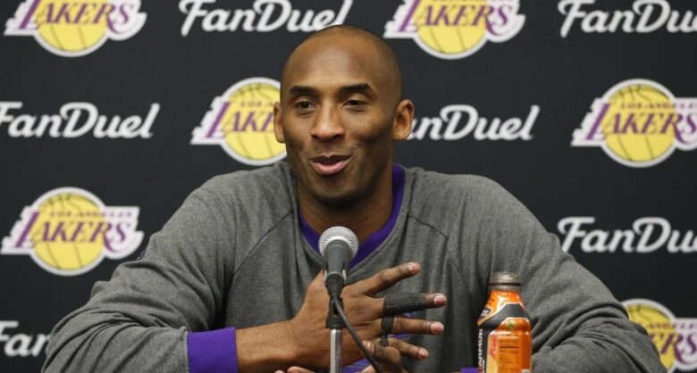 Kobe Bryant’s Father Puts 2000 NBA Championship Ring Up for Auction