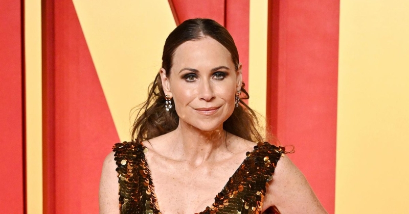 Minnie Driver Claims ‘Hard Rain’ Producers Wouldn’t Let Her Wear Wetsuit