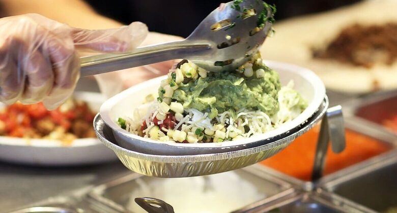 CHIPOTLE employee shot in guacamole conflict …