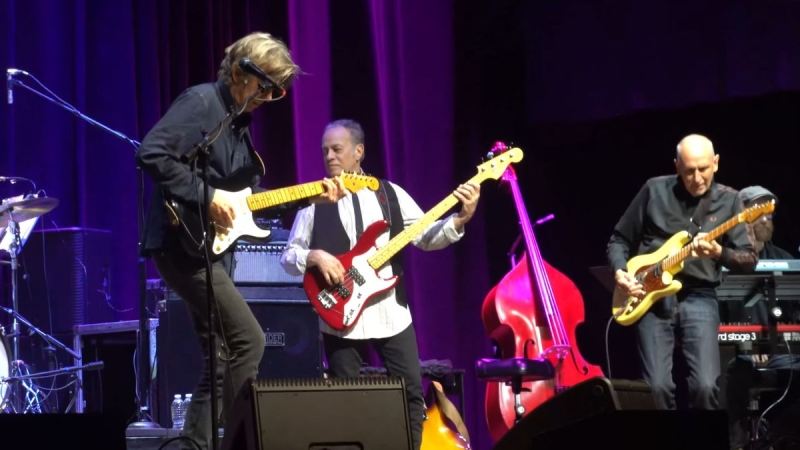 “Monster lineup here”: Eric Johnson and Michael Landau honor Jeff Beck with a fretboard-burning Freeway Jam cover