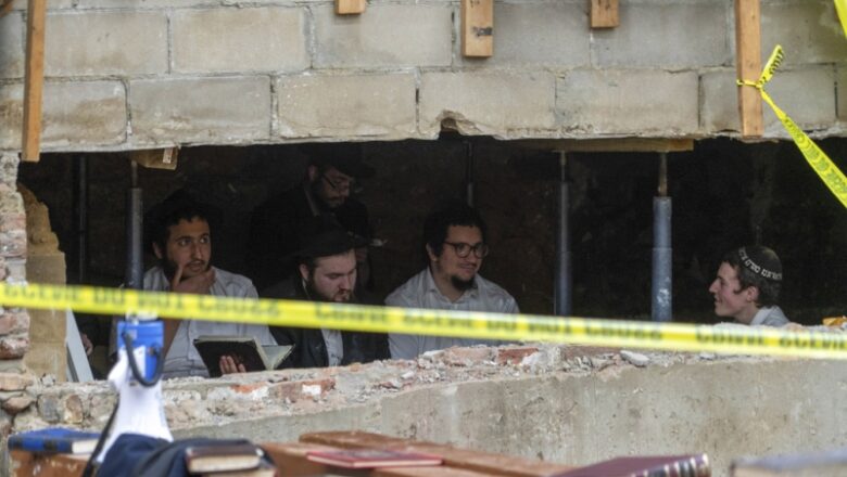 13 males plead innocent to function in Brooklyn synagogue tunnel scuffle