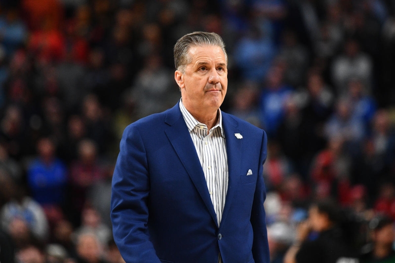 John Calipari leaving his old Kentucky home for Arkansas