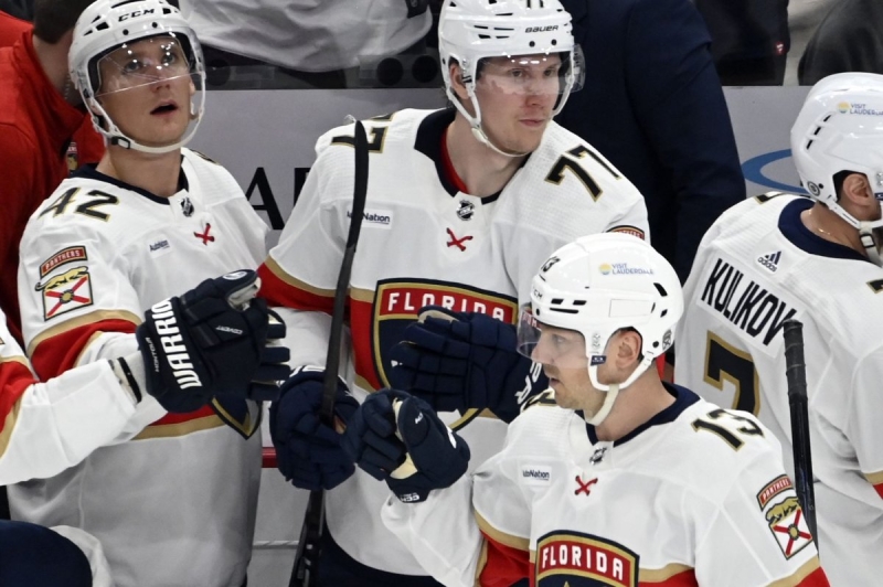 Florida Panthers prevent collapse, win very first Stanley Cup