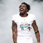 <aJaylen Waddle, Dolphins Agree to New Contract; Rumored to Be $84.75 M over 3 Years