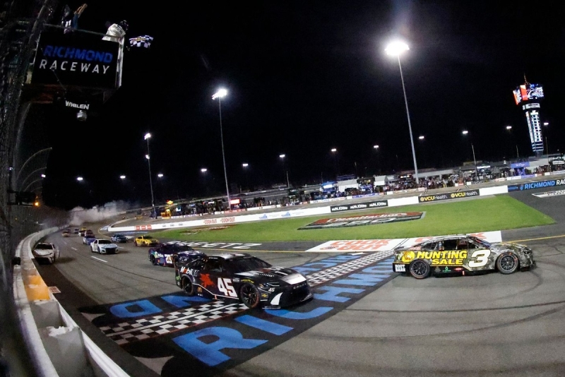 NASCAR’s predicament: Is it a racing or a damaging series?