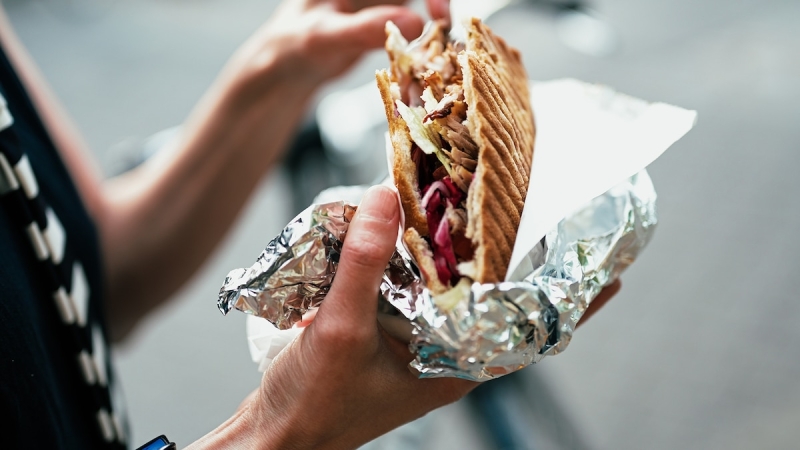 What is doner kebab and where to consume it