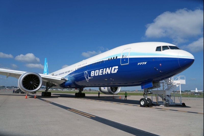 Boeing, biggest union reach offer to prevent production strike