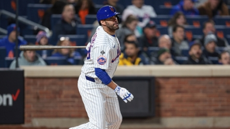 Mets position J.D. Martinez on paternity list, recall DJ Stewart from Triple-A