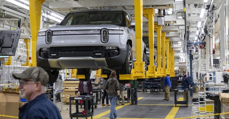 Fire at Rivian’s factory damages numerous electrical automobiles