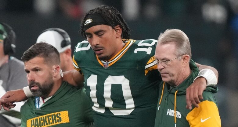 Jordan Love injury updates: Packers QB suffers MCL injury vs. Eagles