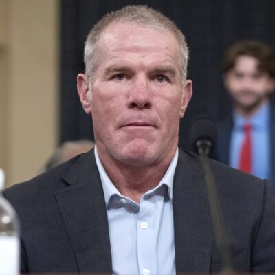 Brett Favre Diagnosed With Neurological Disorder