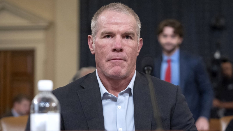 Brett Favre Diagnosed With Neurological Disorder