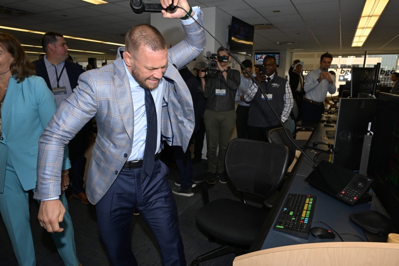 Conor McGregor declares he is ‘out of the loop’ on UFC return as Dana White deals resurgence blow and sets brand-new defend Michael Chandler