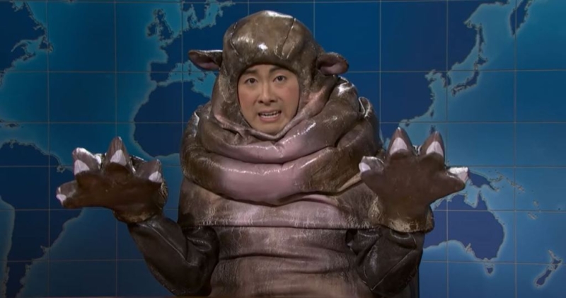 SNL’s ‘Weekend Update’: Bowen Yang Calls For Justice As Moo Deng, Devon Walker’s Eric Adams Wants To “Free Diddy”