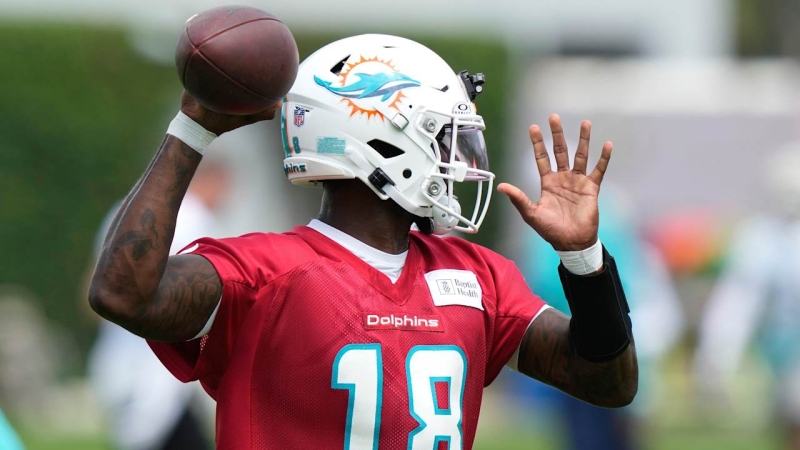 Dolphins to begin QB Tyler Huntley versus Titans on Monday Sep 28, 2024