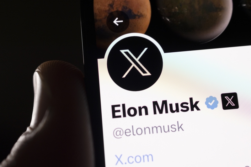 “Fascists”: Elon Musk reacts to proposed fines for disinformation on X