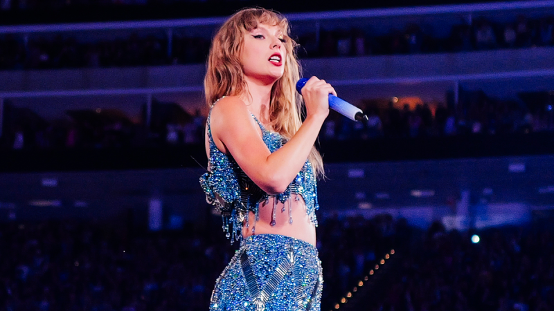 Taylor Swift Surpasses Rihanna As the Richest Female Musician, According to Forbes