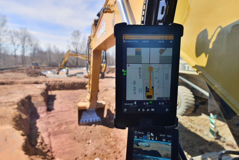 Caterpillar and Trimble extend grade control partnership