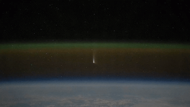 Astronaut catches spectacular timelapse of Comet Tsuchinshan-ATLAS from ISS (video)