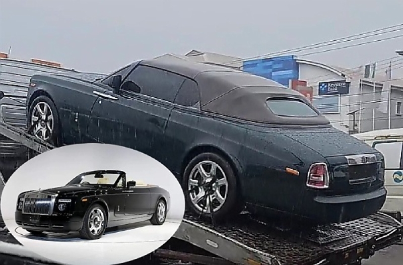 Unusual 2-door Rolls-Royce Phantom Drophead Coupé Spotted Behind A Car Carrier Trailer In Nigeria