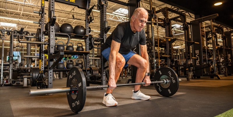 I’m the World’s Oldest Trainer. This Is How I Work Out at 82.