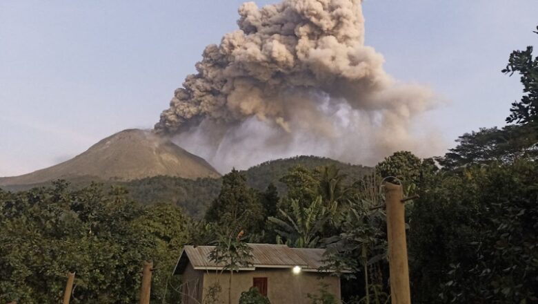 Indonesia volcano eruption eliminates a minimum of 10