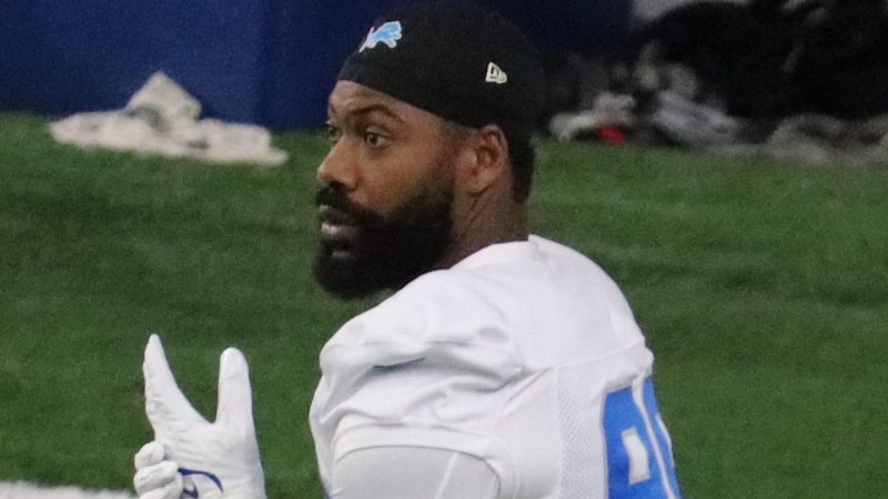 Detroit Lions Za’Darius Smith might be on pitch count