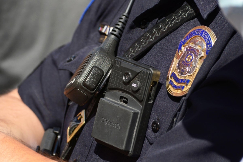 AI Analysis of Police Body Camera Videos Reveals What Typically Happens throughout Traffic Stops