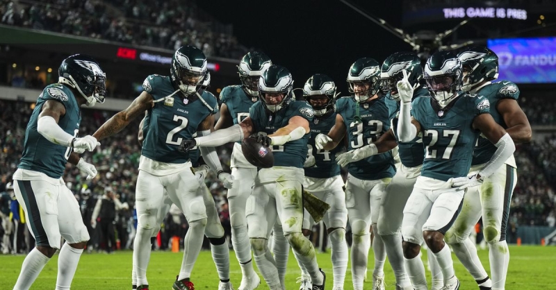 Eagles-Commanders Film Review: Vic Fangio’s defense is young, aggressive, and skilled