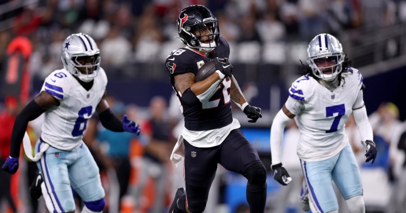 Texans beat Cowboys 34-10 in ‘Monday Night Football’