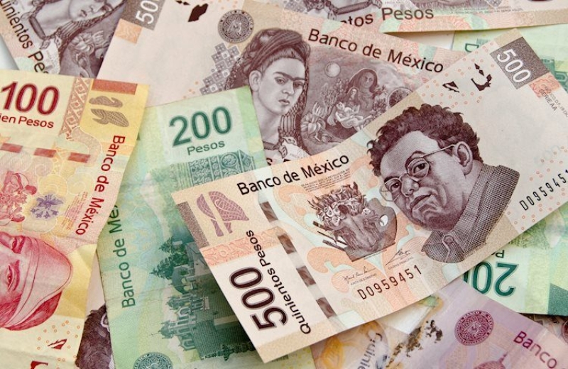 Mexican Peso phases late healing, ends up week down