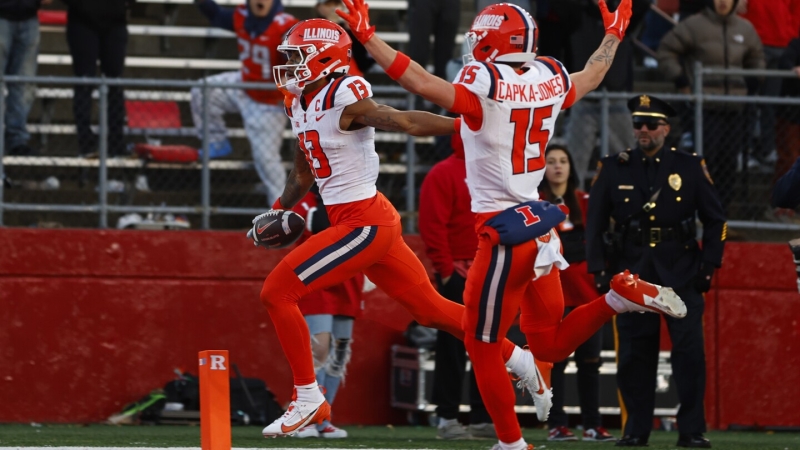 No. 24 Illinois stuns Rutgers on Bryant’s 40-yard TD reception with 4 seconds left